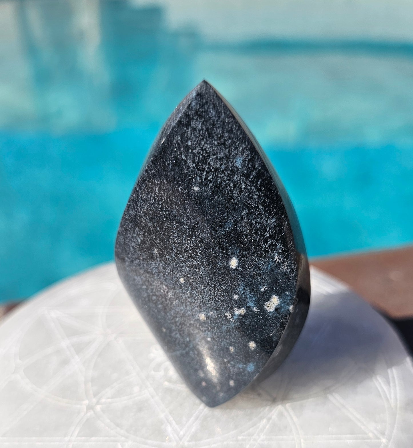 Small Trolleite Flame