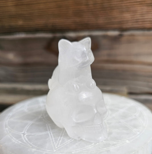 Milky Quartz Kitty Skull
